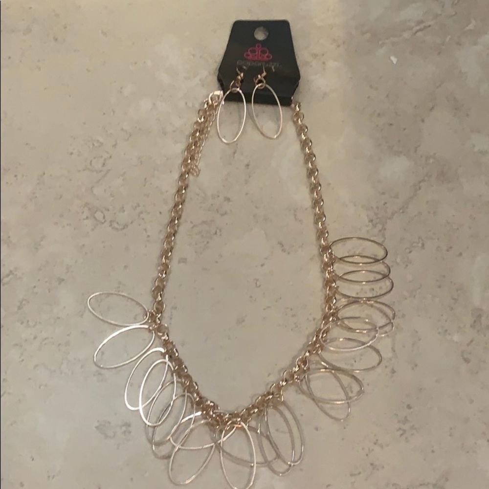 Paparazzi necklace and earring set